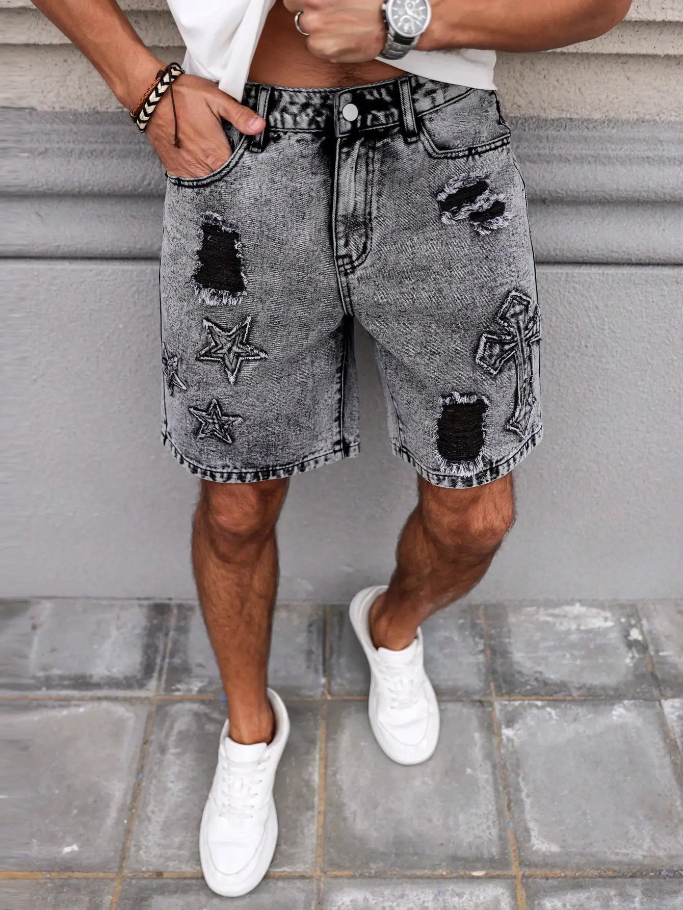 Short Denim Cinza Bordado Street Art