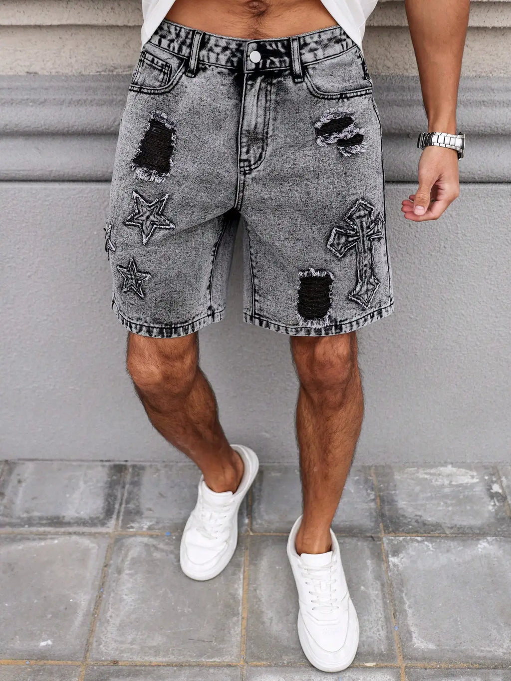 Short Denim Cinza Bordado Street Art
